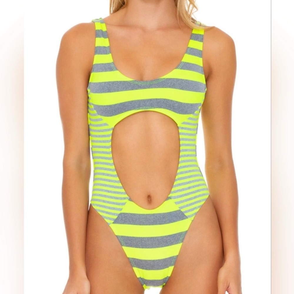 ⭐️ NWT ⭐️ Luli Fama “Time to Fiesta” Striped One Piece Swimsuit- Size: L 🌴☀️👙